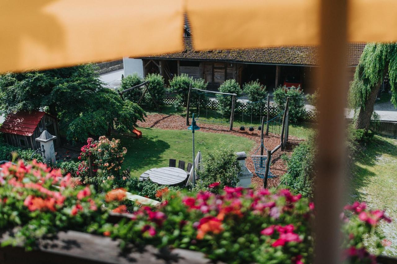 Residence Obermoarhof - Family Apartments With Pool & Playground Vandoies Esterno foto