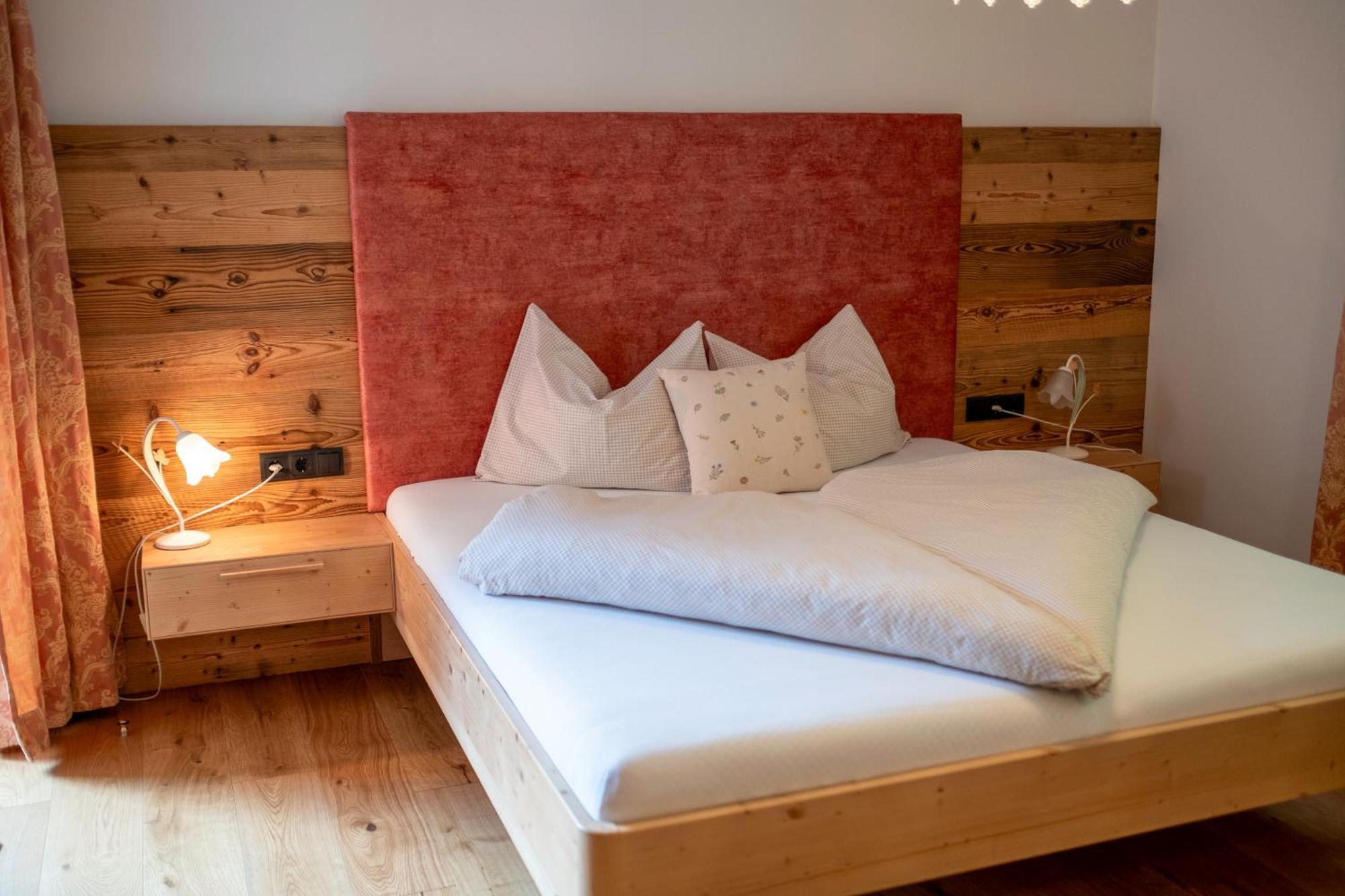 Residence Obermoarhof - Family Apartments With Pool & Playground Vandoies Esterno foto